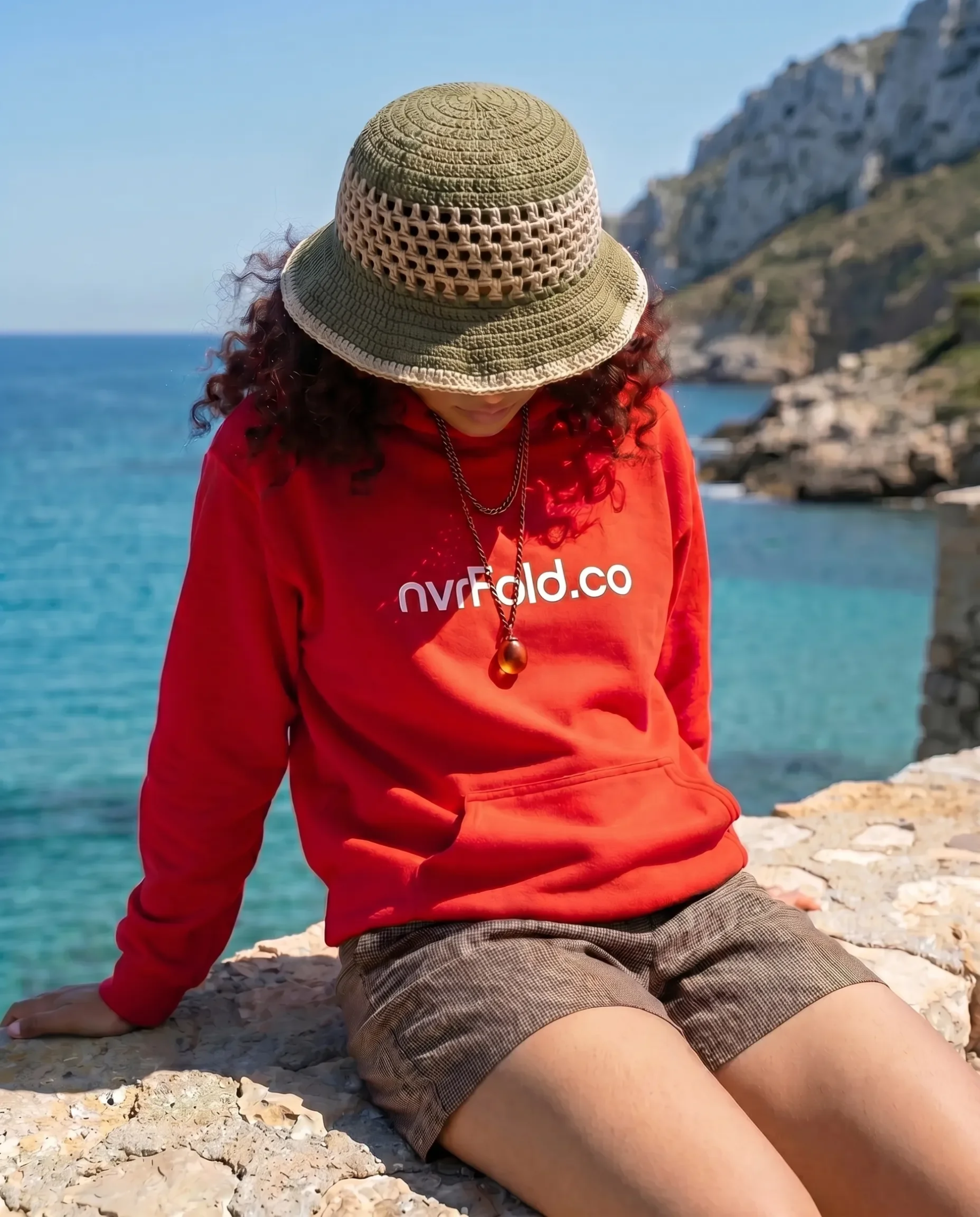 NVRFOLD.CO - UNISEX HOODIE